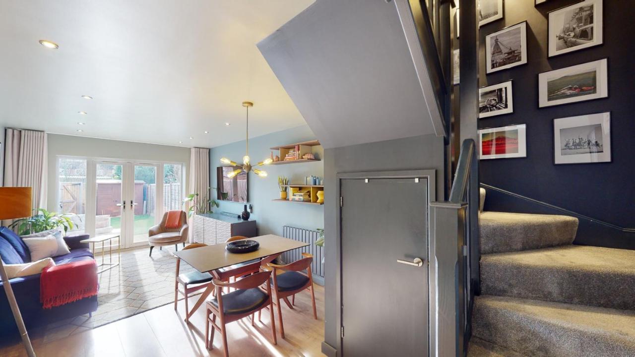 Castle Townhouse Kenilworth - Private Parking - 24 Hr Gym Access - Town Centre Lägenhet Exteriör bild
