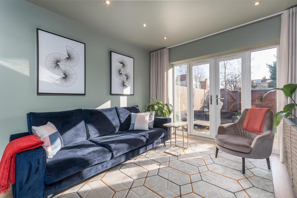 Castle Townhouse Kenilworth - Private Parking - 24 Hr Gym Access - Town Centre Lägenhet Exteriör bild