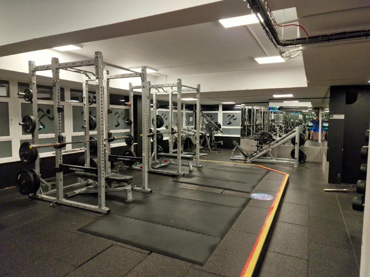 Castle Townhouse Kenilworth - Private Parking - 24 Hr Gym Access - Town Centre Lägenhet Exteriör bild