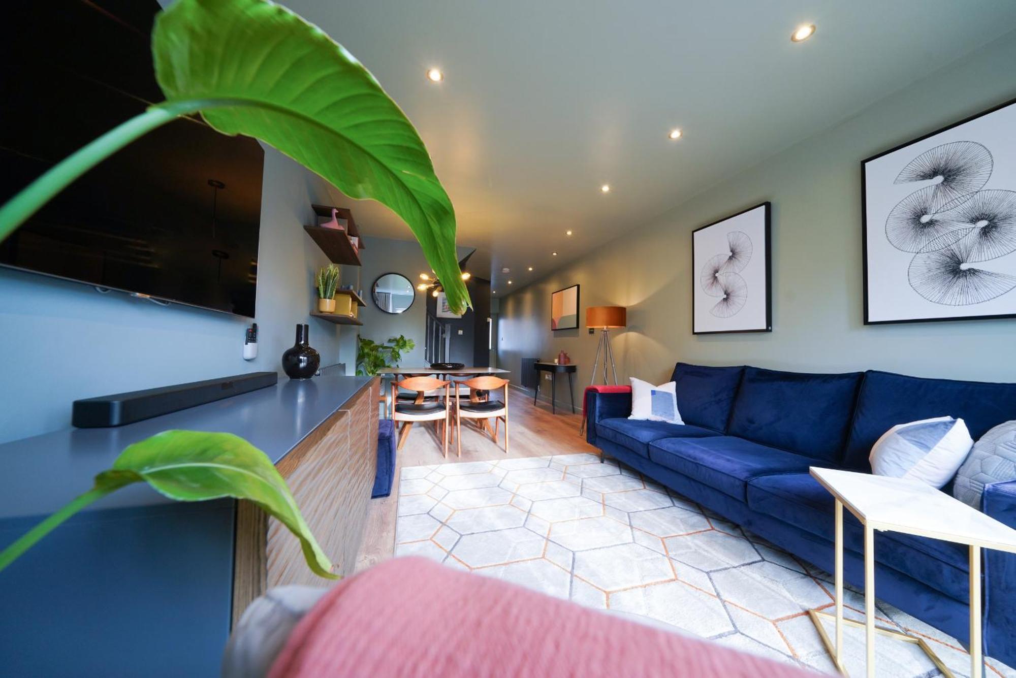 Castle Townhouse Kenilworth - Private Parking - 24 Hr Gym Access - Town Centre Lägenhet Rum bild