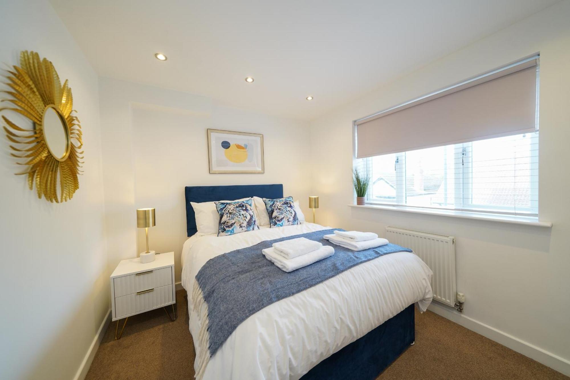 Castle Townhouse Kenilworth - Private Parking - 24 Hr Gym Access - Town Centre Lägenhet Rum bild