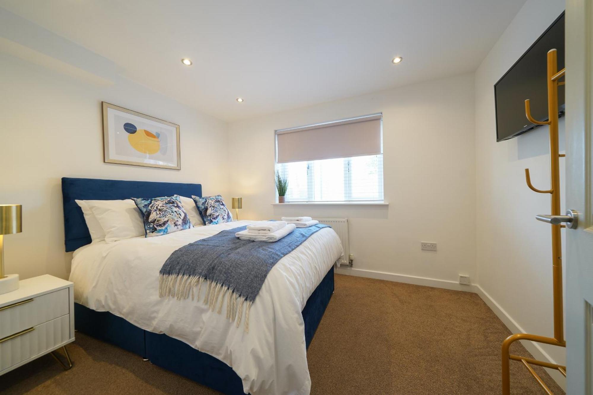 Castle Townhouse Kenilworth - Private Parking - 24 Hr Gym Access - Town Centre Lägenhet Rum bild